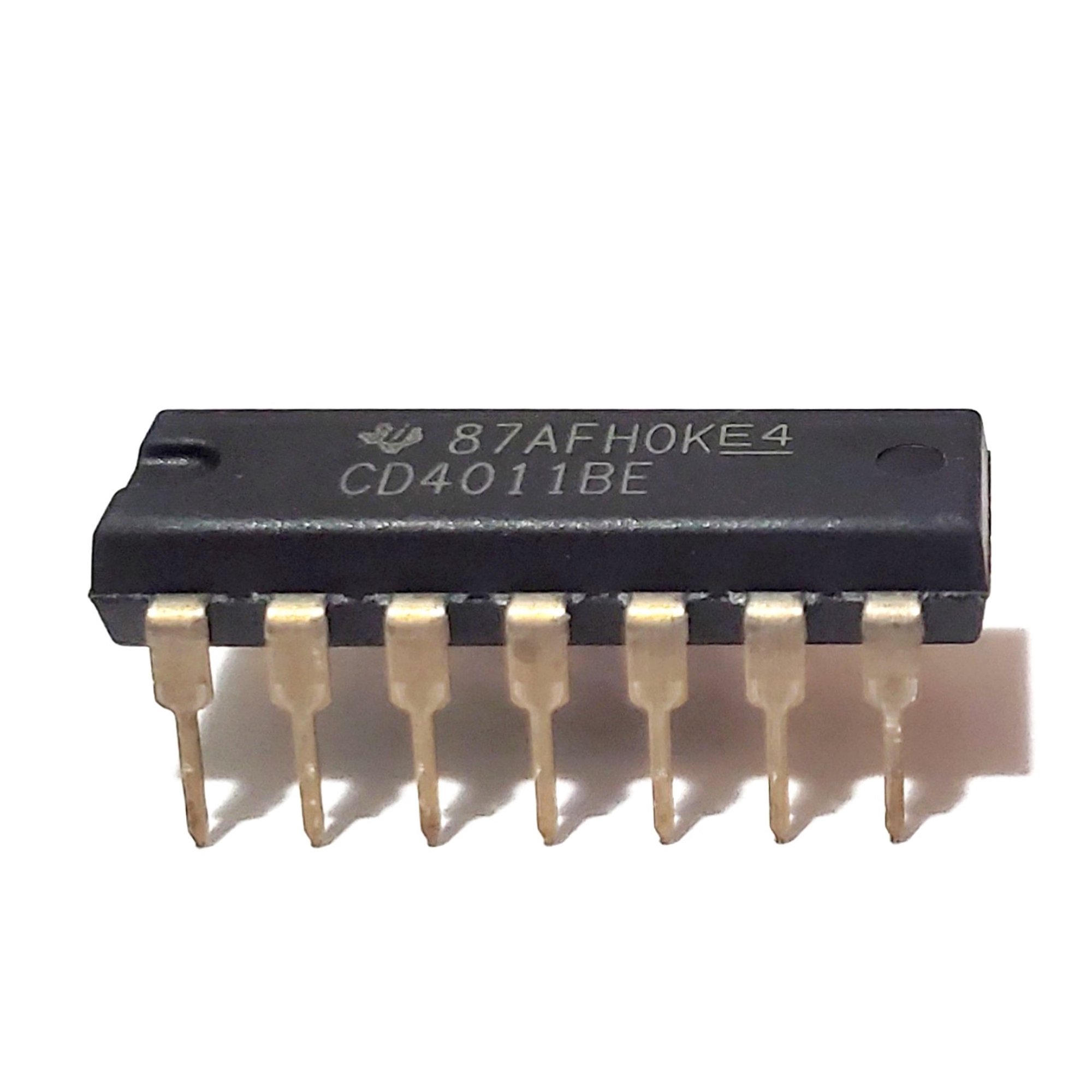 آي سي 4011 (بوابة NAND رباعية بمدخلين)