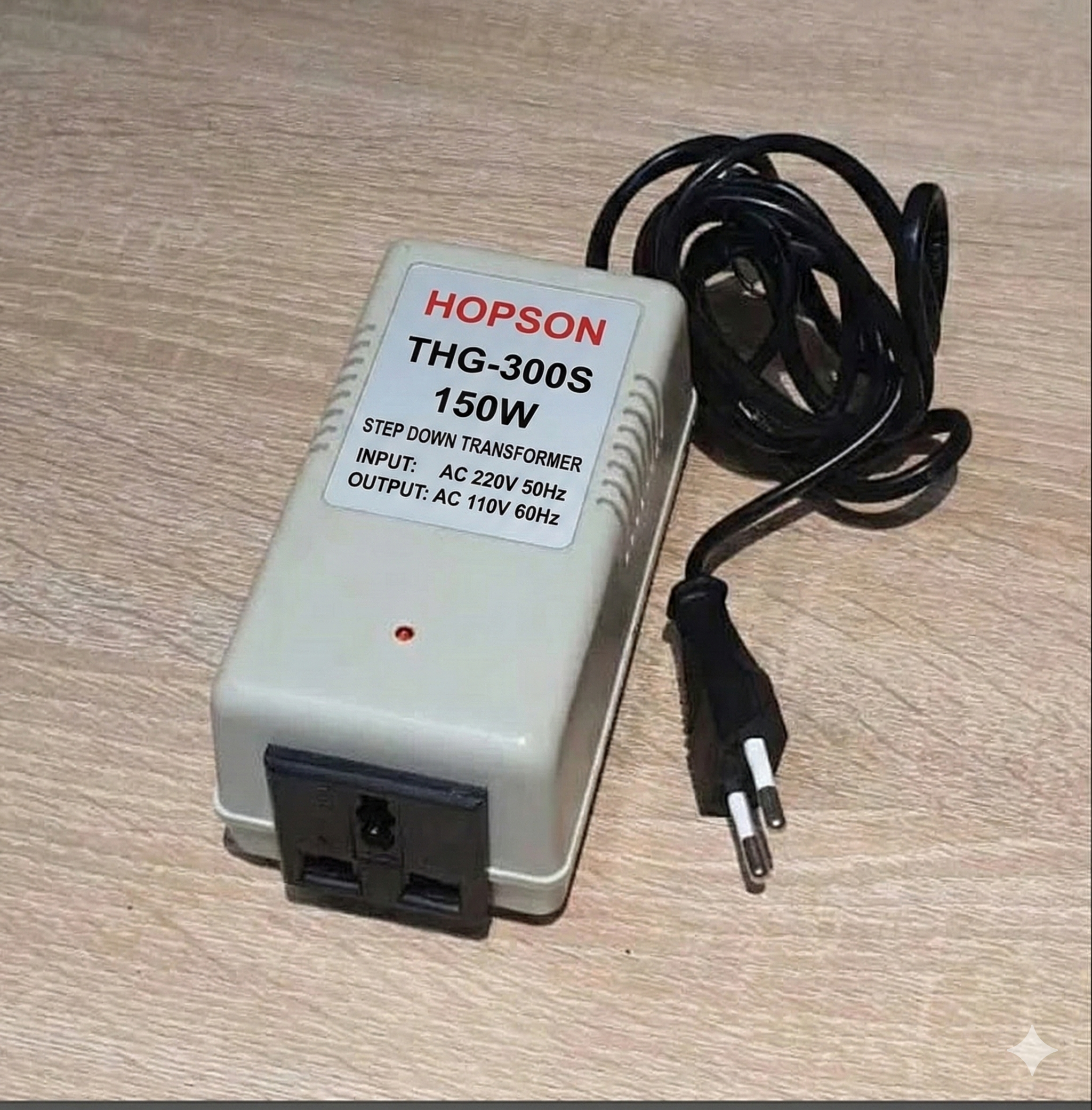 محول خافض هوبسون من 220 فولت إلى 110 فولت 150 وات موديل: THG-300S